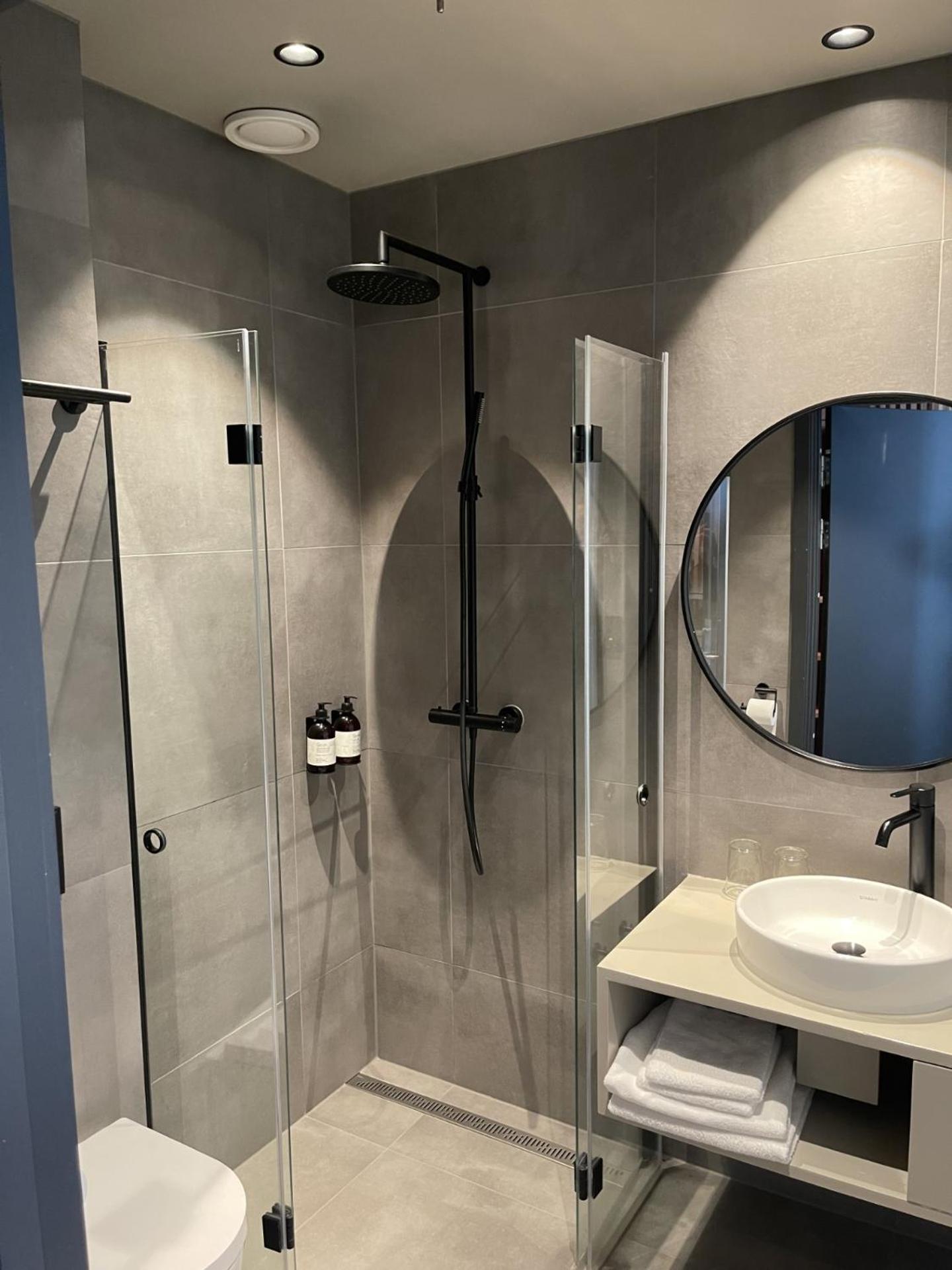 Brimibue Hotel 洛姆 外观 照片