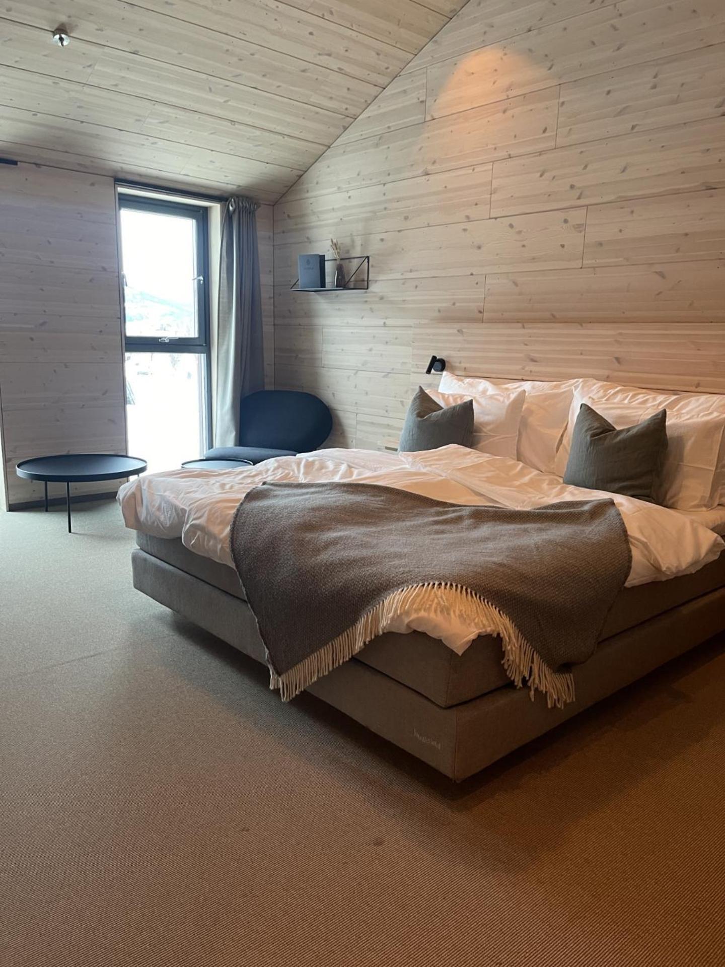Brimibue Hotel 洛姆 外观 照片